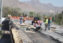 Presenta Obras Públicas avance de obras de rehabilitación del Puente Carlos Villareal a miembros del Cabildo