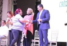 Acompaña alcalde la entrega de apoyos FinaBien